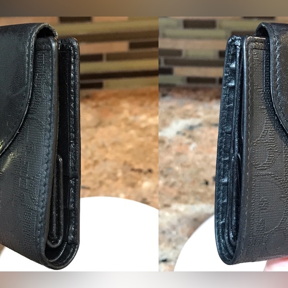 ‼️SOLD‼️DIOR Signature Compact Wallet 😍❤️‍🔥💛 - Picture 16 of 17